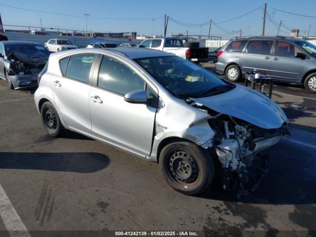  Salvage Toyota Prius c