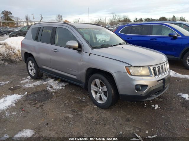  Salvage Jeep Compass