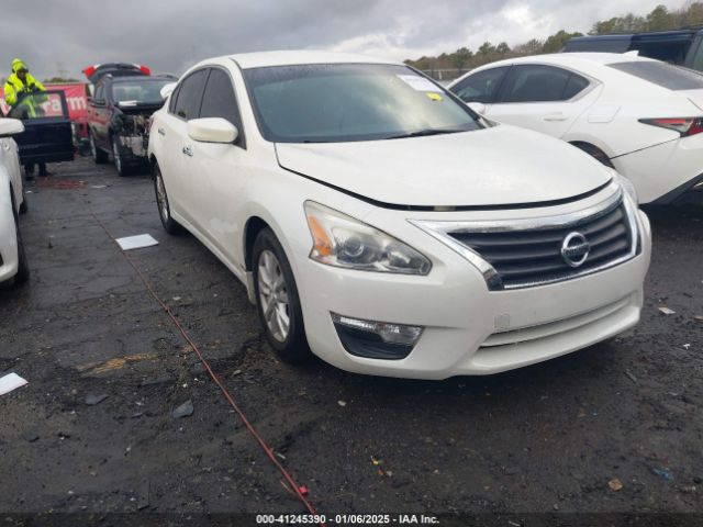  Salvage Nissan Altima