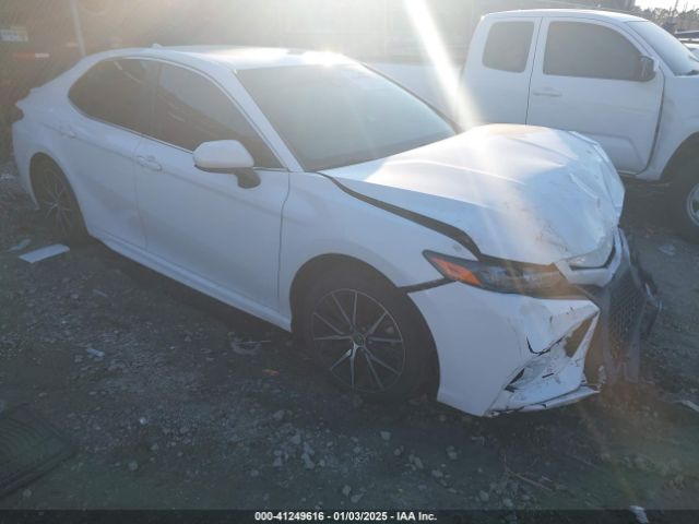  Salvage Toyota Camry