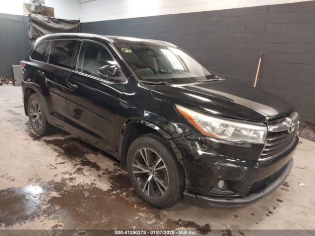  Salvage Toyota Highlander