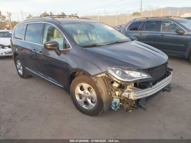  Salvage Chrysler Pacifica