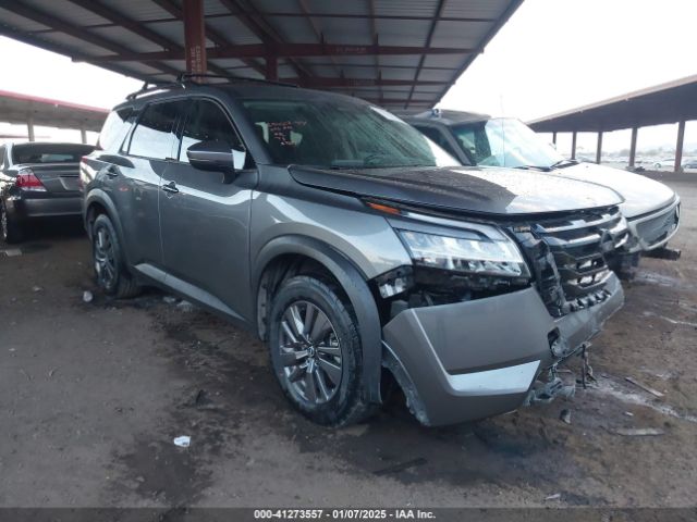  Salvage Nissan Pathfinder