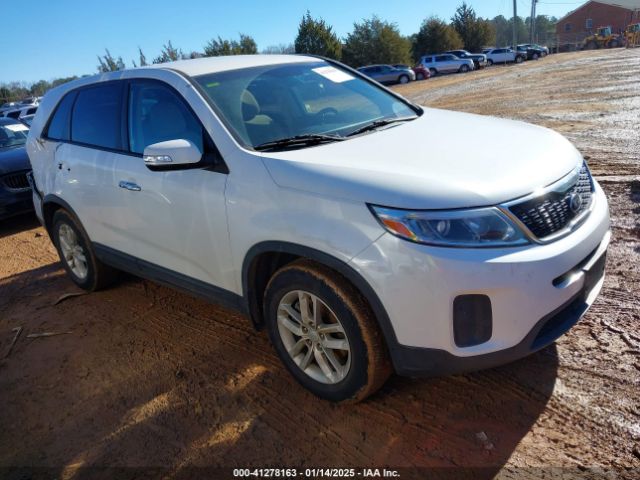  Salvage Kia Sorento