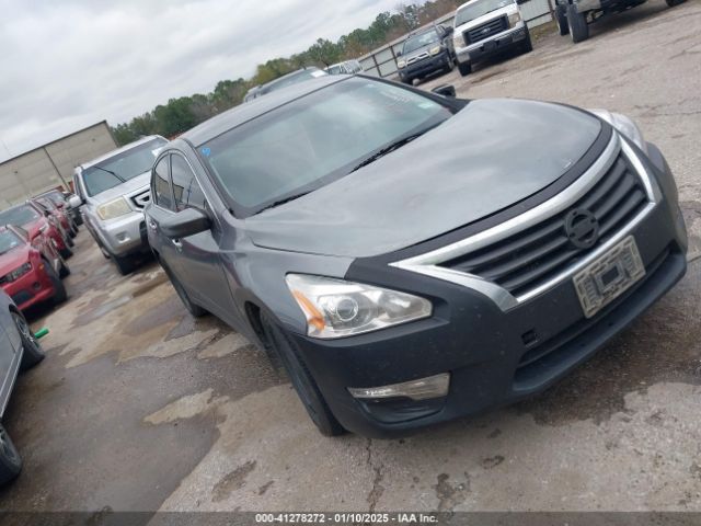  Salvage Nissan Altima