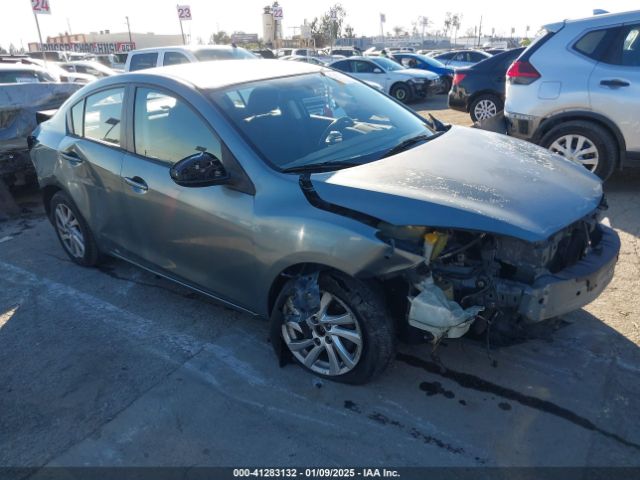  Salvage Mazda Mazda3