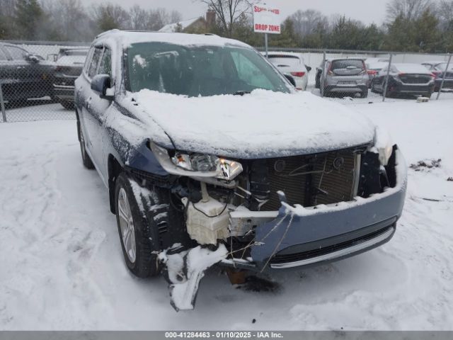  Salvage Toyota Highlander