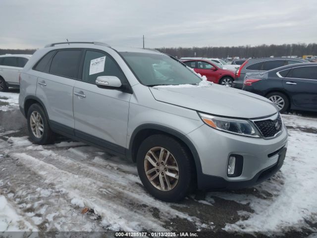  Salvage Kia Sorento