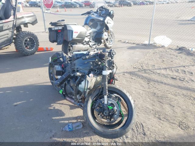 Salvage Kawasaki Ninja Zx-6r Motorcycles for Sale: Wrecked