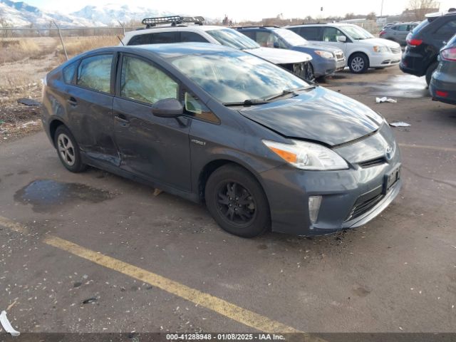  Salvage Toyota Prius