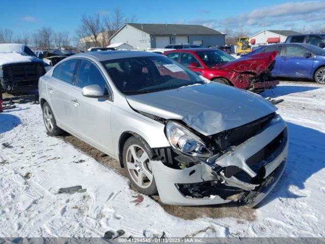  Salvage Volvo S60