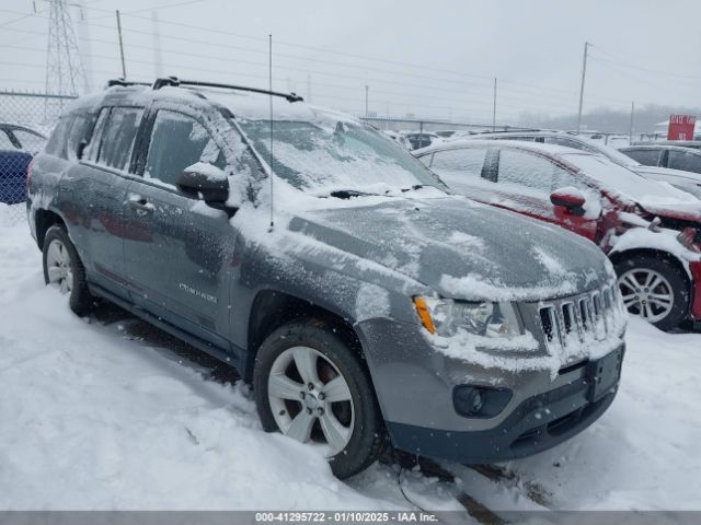  Salvage Jeep Compass