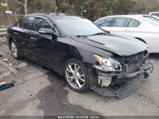  Salvage Nissan Maxima