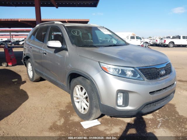  Salvage Kia Sorento