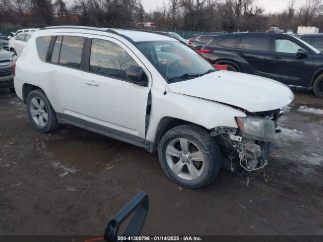  Salvage Jeep Compass