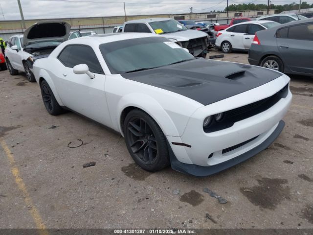  Salvage Dodge Challenger