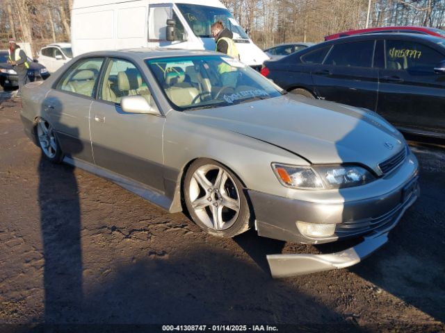  Salvage Lexus Es