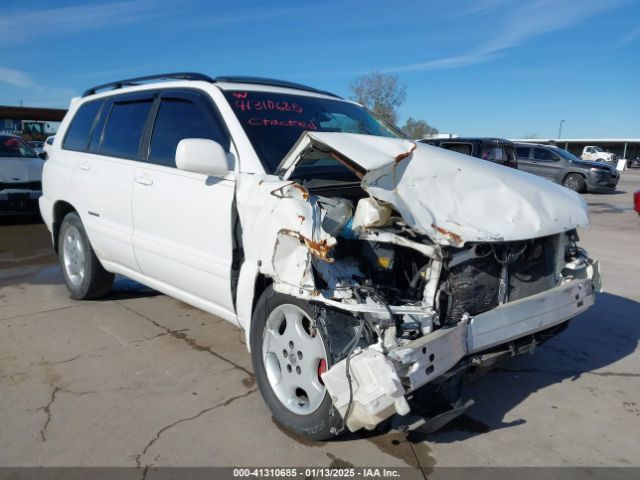  Salvage Toyota Highlander