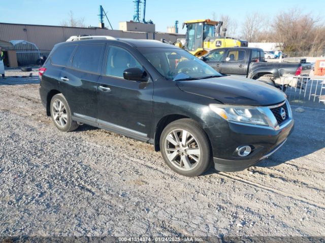  Salvage Nissan Pathfinder