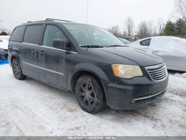  Salvage Chrysler Town & Country