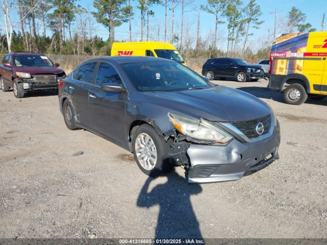  Salvage Nissan Altima