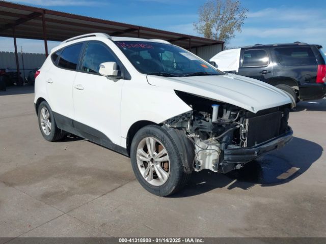  Salvage Hyundai TUCSON