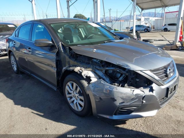  Salvage Nissan Altima