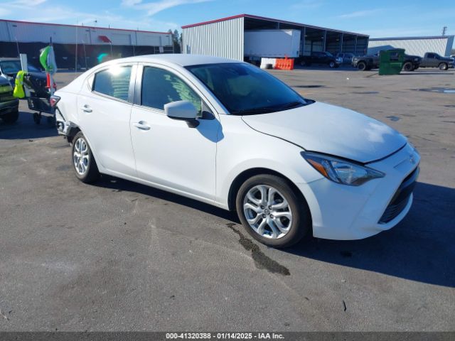  Salvage Toyota Yaris