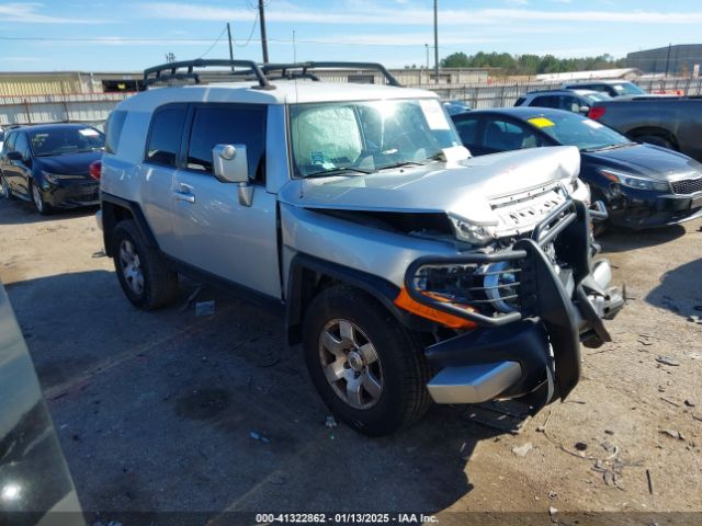  Salvage Toyota FJ Cruiser