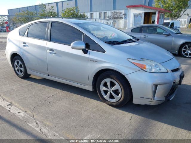  Salvage Toyota Prius