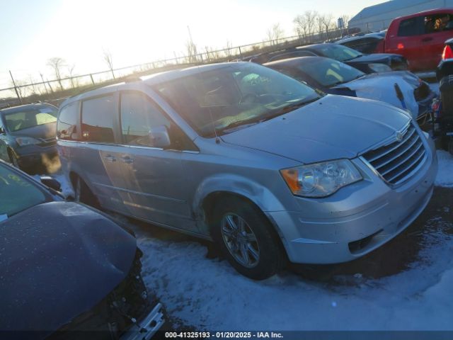  Salvage Chrysler Town & Country