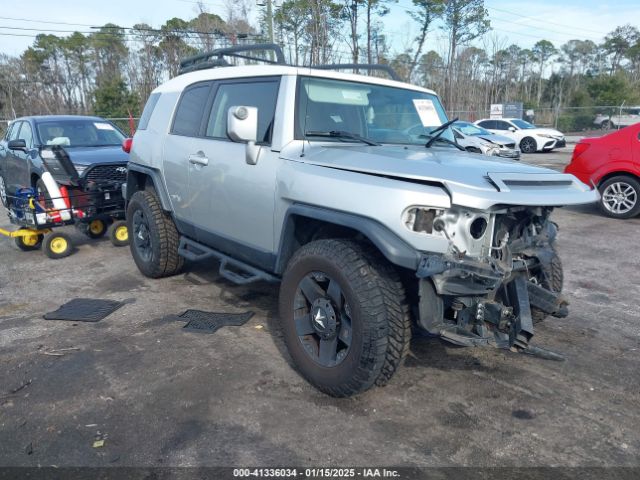  Salvage Toyota FJ Cruiser