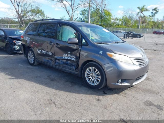  Salvage Toyota Sienna