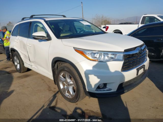  Salvage Toyota Highlander