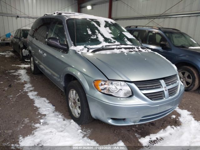  Salvage Chrysler Town & Country