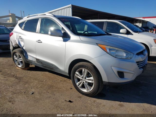  Salvage Hyundai TUCSON