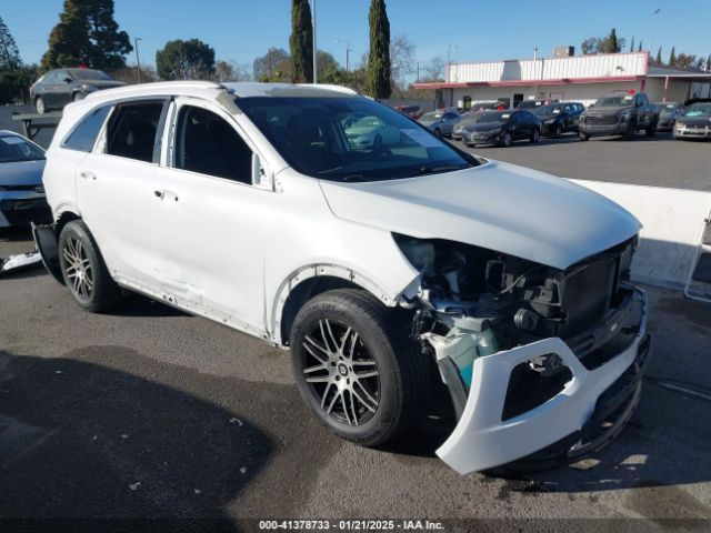  Salvage Kia Sorento