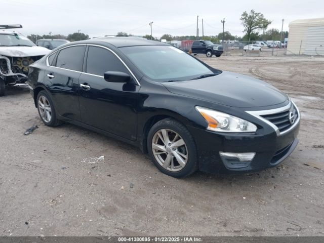  Salvage Nissan Altima