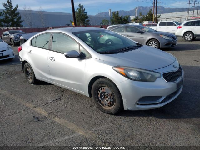  Salvage Kia Forte