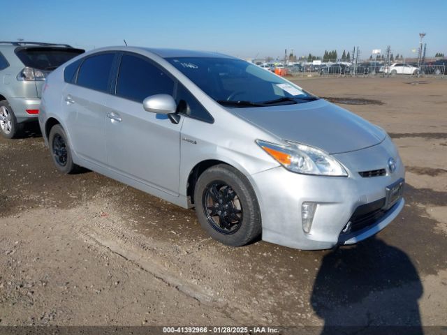  Salvage Toyota Prius