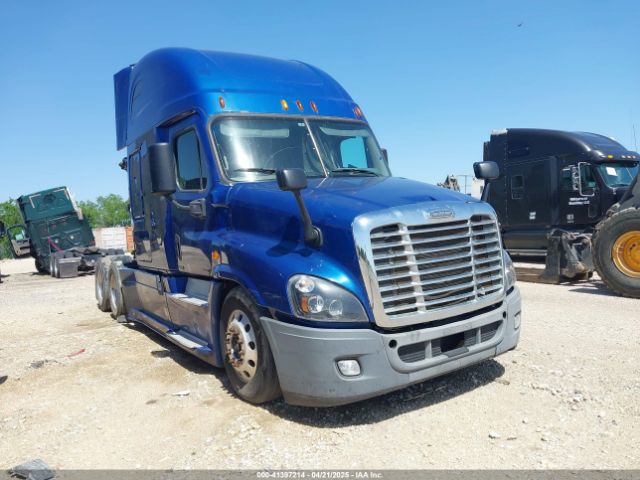  Salvage Freightliner Cascadia 125
