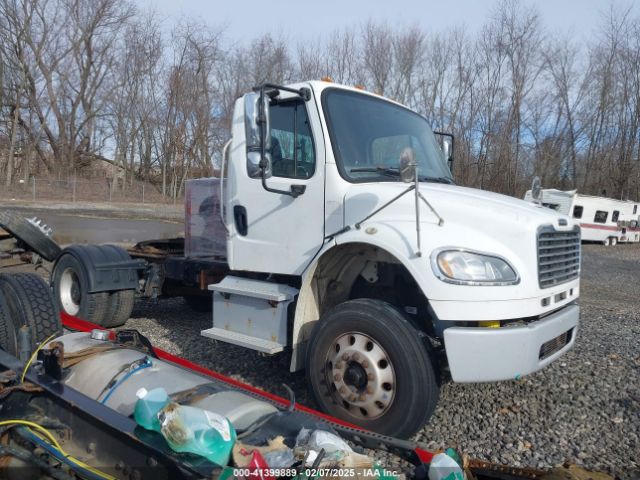  Salvage Freightliner M2 106