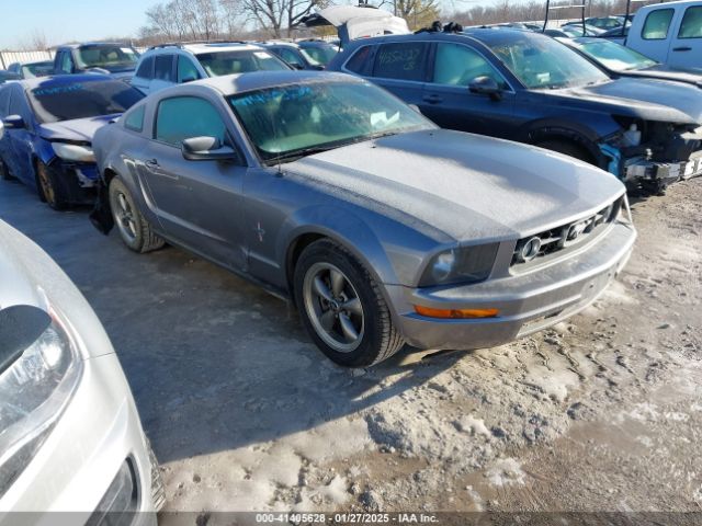  Salvage Ford Mustang