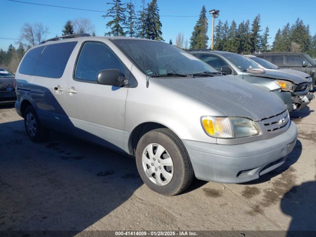  Salvage Toyota Sienna