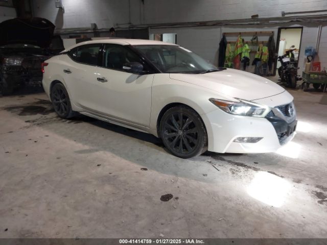  Salvage Nissan Maxima