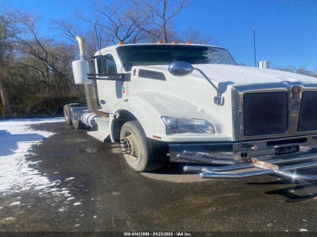  Salvage Kenworth T880