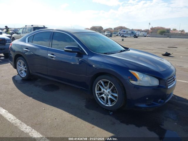  Salvage Nissan Maxima