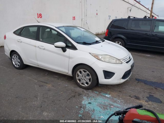  Salvage Ford Fiesta