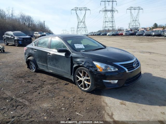  Salvage Nissan Altima