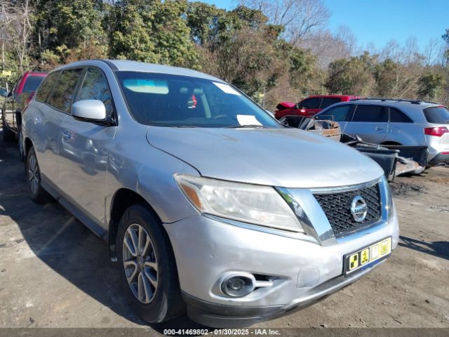  Salvage Nissan Pathfinder